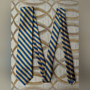 U.S Polo Assn. Blue Gold Stripes 100% Silk 2.75" Width Men’s Classic Neck Tie